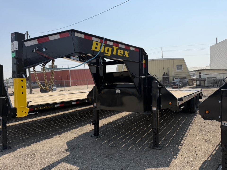 New 2025 Big Tex Trailers 20+5 HEAVY DUTY TANDEM DUAL WHEEL GOOSENECK TRAILER 25.9K W/MEGA RAMPS