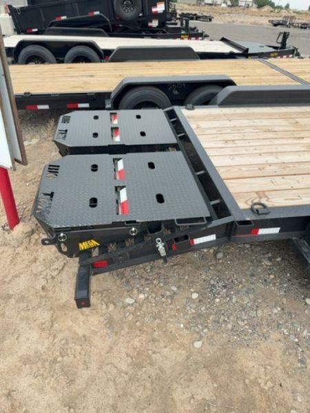 New 2026 Big Tex Trailers 7X20 HEAVY DUTY TANDEM AXLE SEAMLESS I-BEAM TRAILER 15.4K W/ MEGA RAMPS