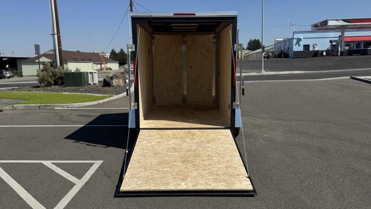New 2027 Look Trailers 6 x 10 ST DLX Flat Top V-Nose 3K Cargo / Enclosed Trailer