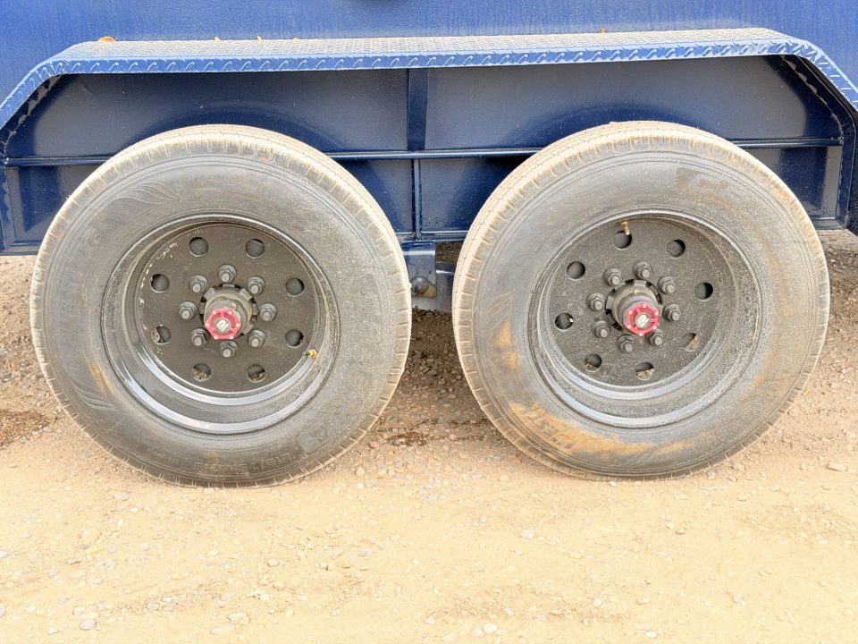 New 2027 MAXX-D 7-16 Telescopic Dump W/ 18 PLY Tire Upgrade 8K Axles