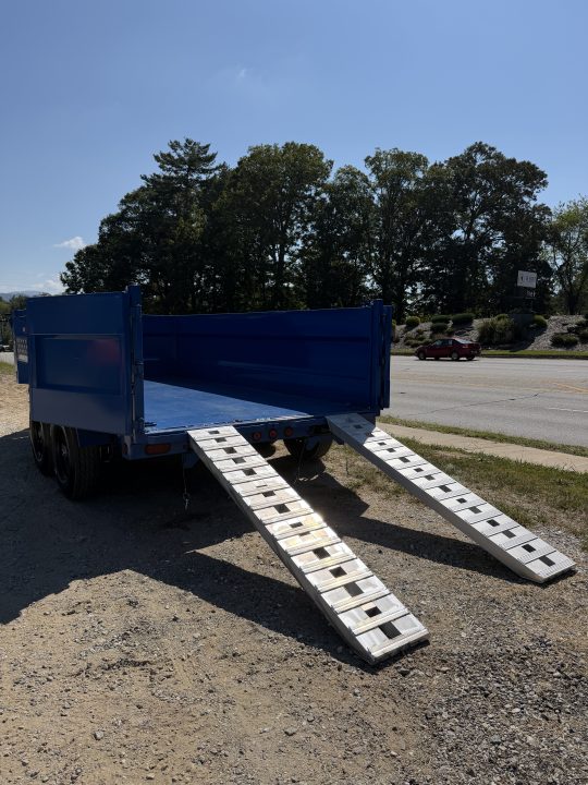 New 2027 Iron Bull DWB8314072 America 250 Series Dump Trailer /Hyd Jack / Wireless Remote / Solar Panel / 36" High Sides / 2-7k Electric Brake Axles / tarp / Alum Ramps / Combo Gate / Powder Coat Blue