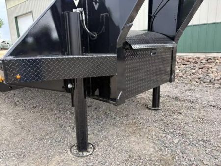 New 2027 35' Diamond C FMAX212 Gooseneck Trailer - Hyd Dove