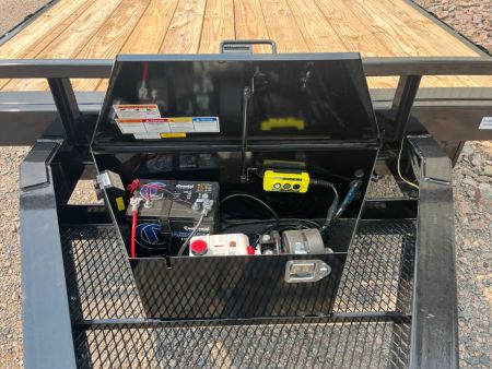 New 2027 22' 14k PJ Deckover Tilt Trailer - Hyd Jack