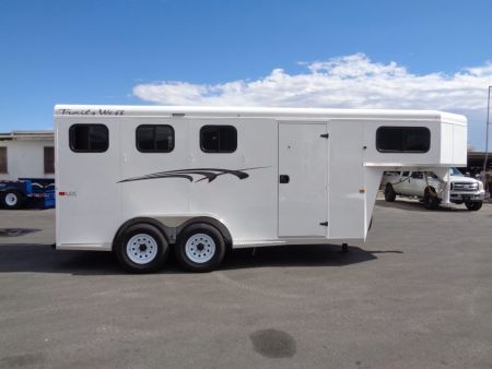 New 2027 Trails West * ADVENTURE MX GN 3-H * 3-Horse Slant Load Gooseneck Horse Trailer