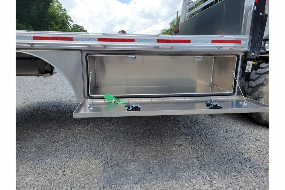 New Martin Truck Bodies 98x136 SB Flatbed 84" CA DRW Truck Bed