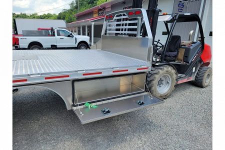 New Martin Truck Bodies 98x136 SB Flatbed 84" CA DRW Truck Bed
