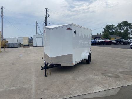 New United UJ-6X12 Enclosed Trailer