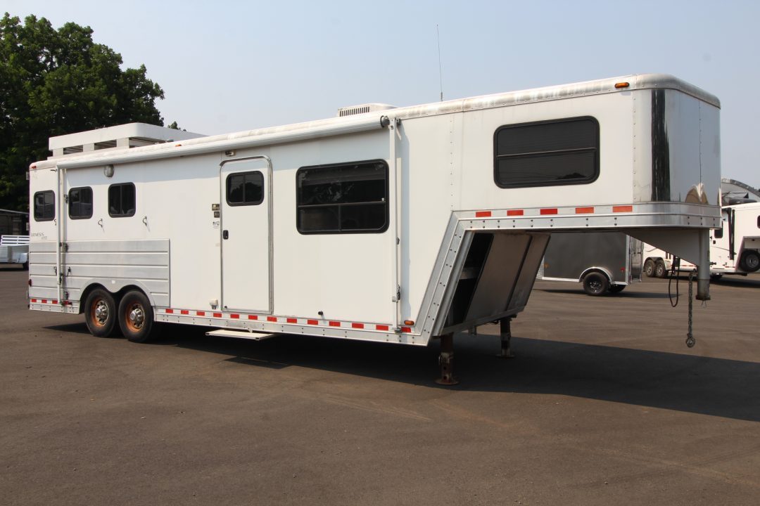 Used 2003 Kiefer Manufacturing Genesis X-E103 8310 Horse Trailer