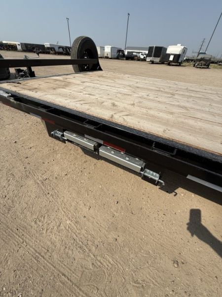 New 2026 Southland Trailers LBAT52-18SIR Equipment Trailer