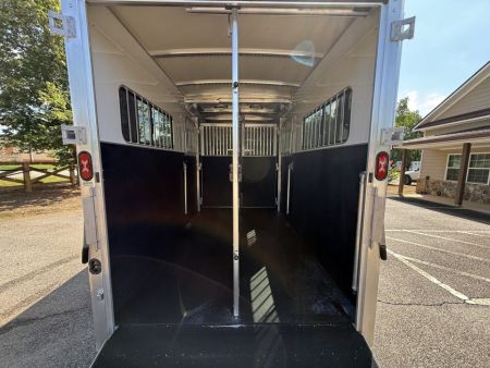 New 2027 Cimarron Trailers Norstar 2+1 Warmblood Horse Trailer