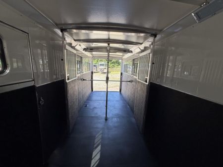 New 2027 Cimarron Trailers Norstar 2+1 Warmblood Horse Trailer