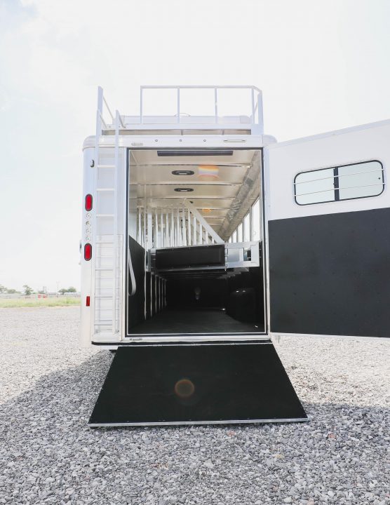 New 2027 Hart Trailer T8HG SMART TACK XL Horse Trailer