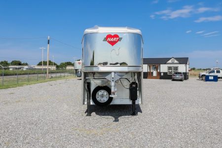 New 2027 Hart Trailer T8HG SMART TACK XL Horse Trailer