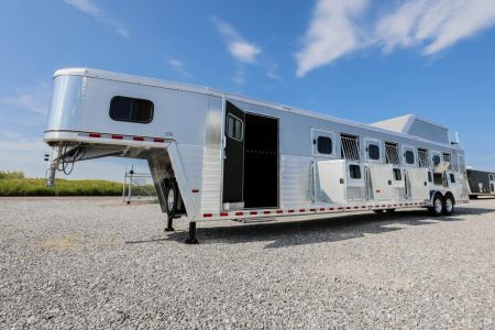 New 2027 Hart Trailer T8HG SMART TACK XL Horse Trailer