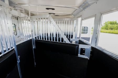 New 2027 Hart Trailer T8HG SMART TACK XL Horse Trailer
