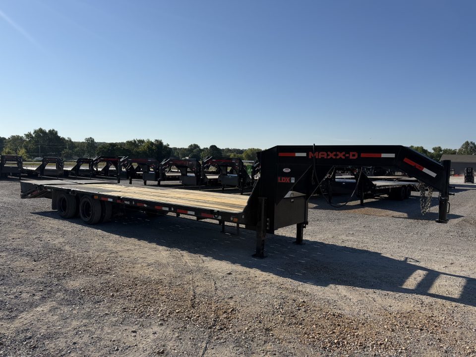 Used 2024 MAXXD 102"X28' 30K Gooseneck Flatbed Trailer
