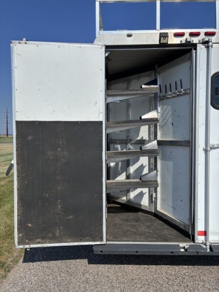 Used 2003 Silver Star 4H LQ Horse Trailer