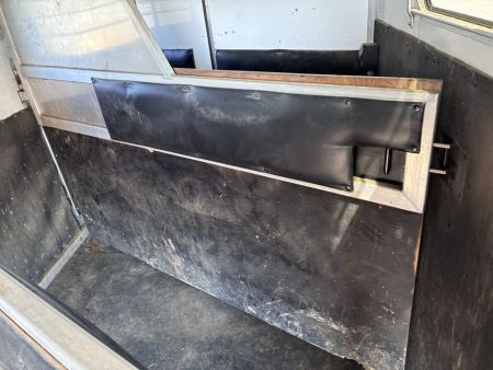 Used 2003 Silver Star 4H LQ Horse Trailer