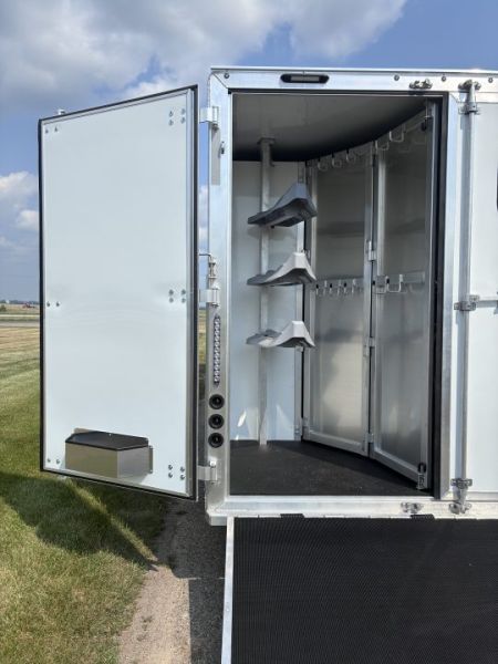 New 2027 SMC Patriot 3H 9'LQ Horse Trailer