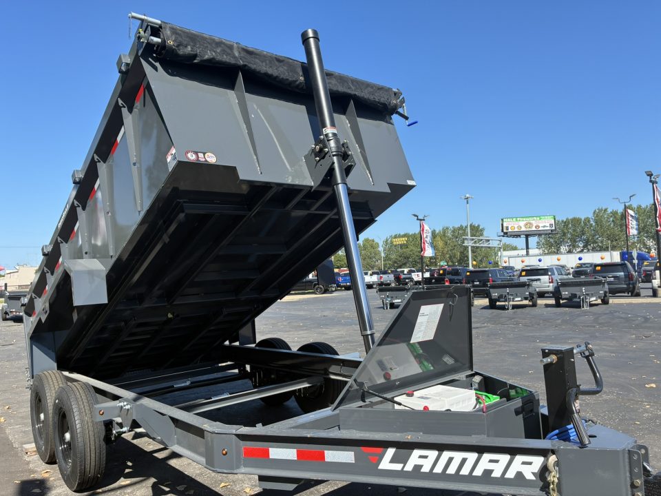 2027 Lamar photo 6