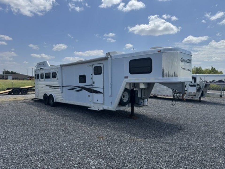 Used 2007 Cimarron Trailers 4H 12' SW LQ Horse Trailer