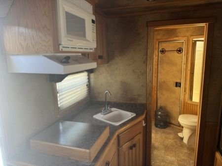 Used 2007 Cimarron Trailers 4H 12' SW LQ Horse Trailer