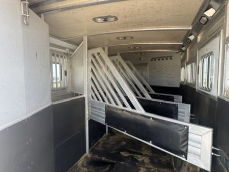 Used 2007 Cimarron Trailers 4H 12' SW LQ Horse Trailer