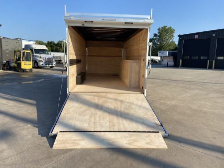 New United Trailers UXT-8.5X20 Contractor