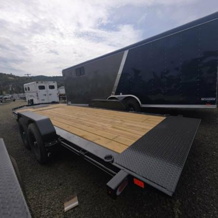 New SALE! SPLIT TILT 2027 Diamond C Trailers HDT207 82X20 Equipment Trailer 15500 GVWR ONYX BLACK
