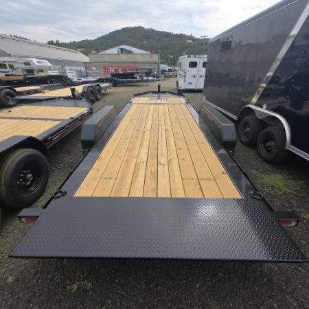New SALE! SPLIT TILT 2027 Diamond C Trailers HDT207 82X20 Equipment Trailer 15500 GVWR ONYX BLACK
