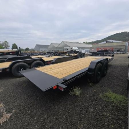 New SALE! SPLIT TILT 2027 Diamond C Trailers HDT207 82X20 Equipment Trailer 15500 GVWR ONYX BLACK