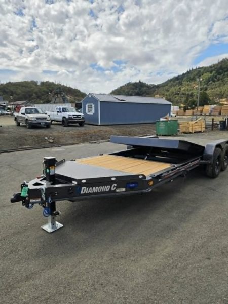 New SALE! SPLIT TILT 2027 Diamond C Trailers HDT207 82X20 Equipment Trailer 15500 GVWR CARBON METALLIC GRAY