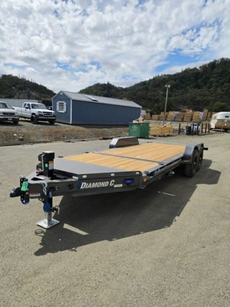 New SALE! SPLIT TILT 2027 Diamond C Trailers HDT207 82X20 Equipment Trailer 15500 GVWR CARBON METALLIC GRAY
