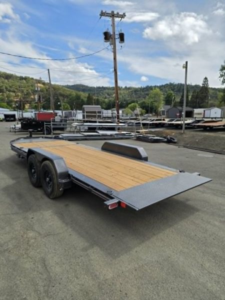 New SALE! SPLIT TILT 2027 Diamond C Trailers HDT207 82X20 Equipment Trailer 15500 GVWR CARBON METALLIC GRAY
