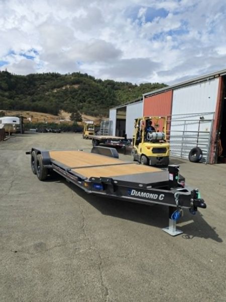 New SALE! SPLIT TILT 2027 Diamond C Trailers HDT207 82X20 Equipment Trailer 15500 GVWR CARBON METALLIC GRAY