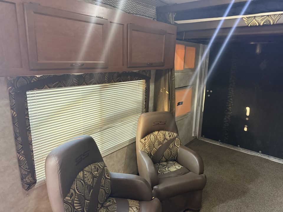 Used 2013 Pacific Coachworks SANDSPORT 24 FBSL Travel Trailer