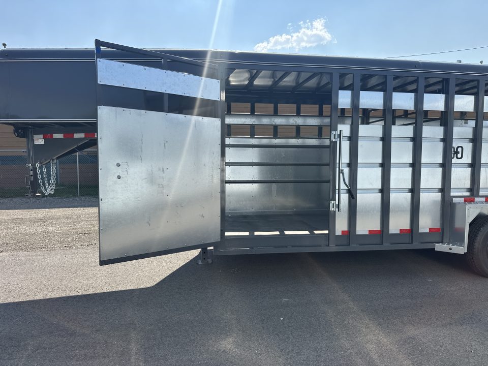 2027 Maverick HD photo 9