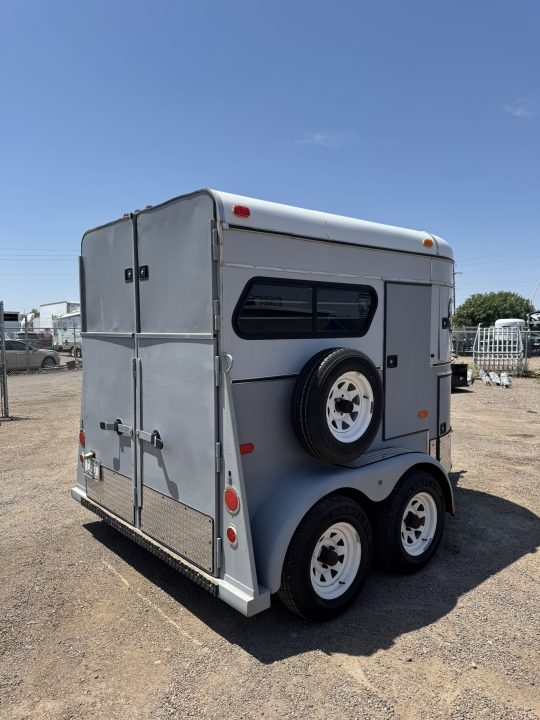Used 1989 Charmac Trailers 2H STRAIGHT LOAD Horse Trailer