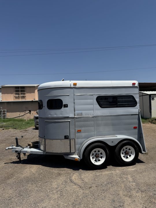 Used 1989 Charmac Trailers 2H STRAIGHT LOAD Horse Trailer