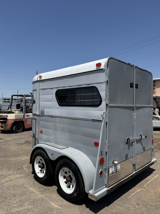 Used 1989 Charmac Trailers 2H STRAIGHT LOAD Horse Trailer