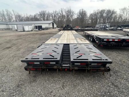 Used 2023 Iron Bull 102x40' Gooseneck Deckover 24000# GVW