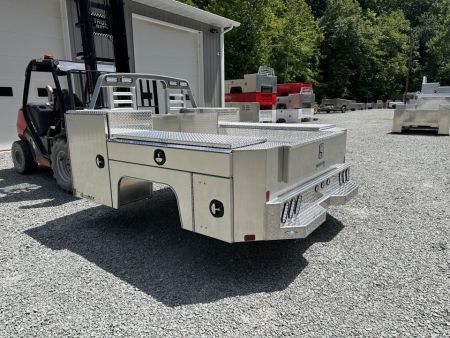 New Martin Truck Bodies Aluminum Gooseneck Service Body DRW 8' Diamond Tread *Clear Lens * Back Window Cut Out Gooseneck Bodies