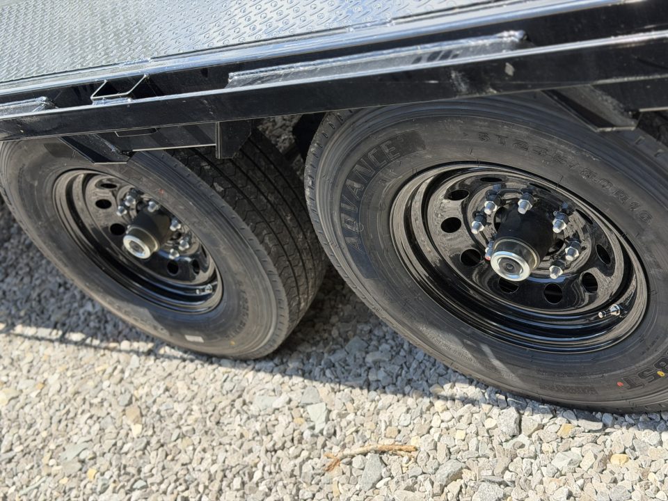 New 2027 PJ Trailers LS 20+5 Gooseneck Bodies