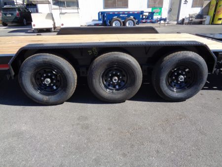 New 2027 Big Tex Trailers * 21EH-22 * 22ft Super Duty Triple Axle Seamless I-Beam Equipment Trailer w/ Mega Ramps (21K GVWR)