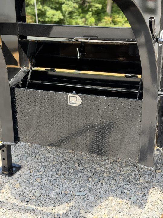 New 2027 PJ Trailers 102" x 20' LD Deckover Trailer