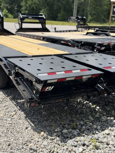 New 2027 PJ Trailers 102" x 20' LD Deckover Trailer