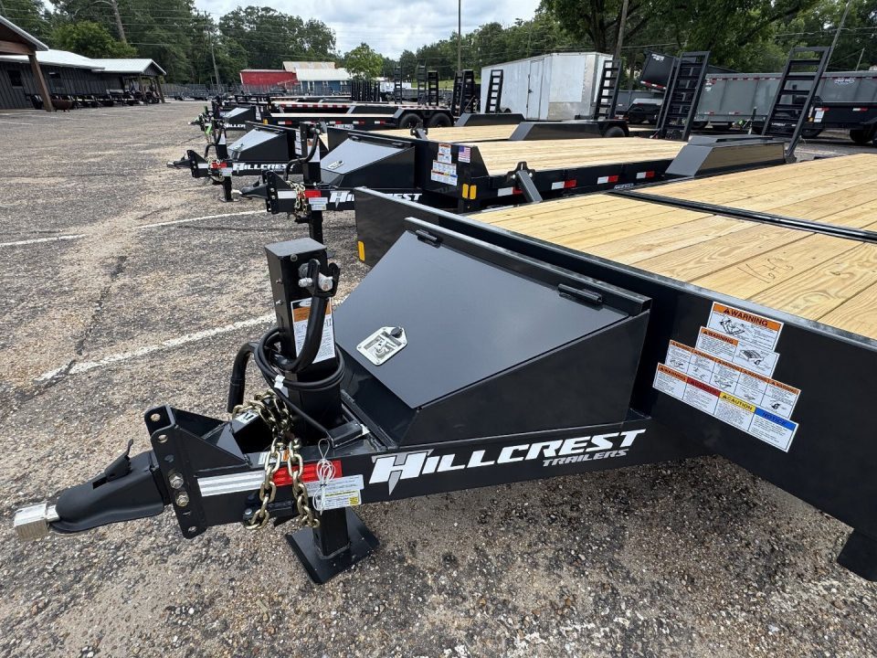 2027 Hillcrest Trailers photo 2