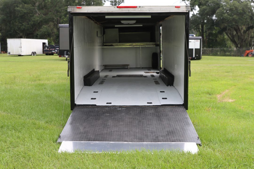 Used 1995 8.5X36 Pace American Race TRAILER