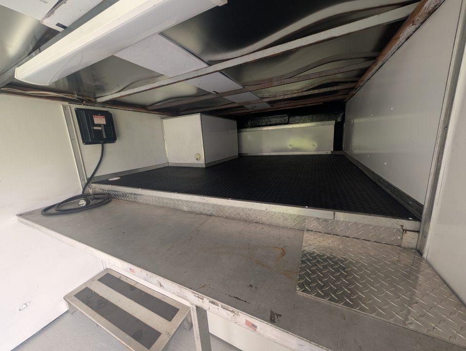 Used 1995 8.5X36 Pace American Race TRAILER