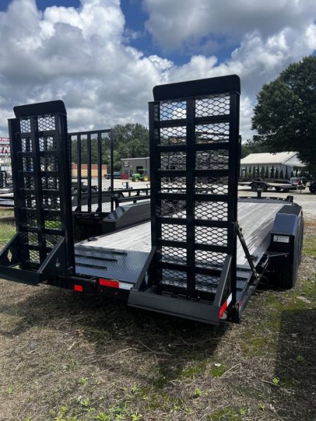 New 2026 Diamond C Trailers 82x20LPX207 Equipment Trailer